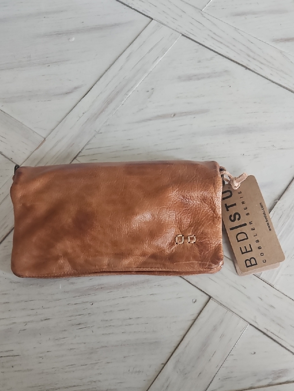 BED|STU Tan Leather Zip Wallet Clutch